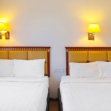 Super Oyo 90464 Borneo Suites Hotel コタキナバル エクステリア 写真