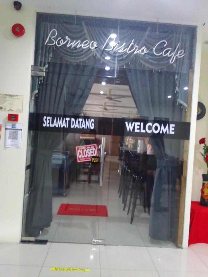 Super Oyo 90464 Borneo Suites Hotel コタキナバル エクステリア 写真